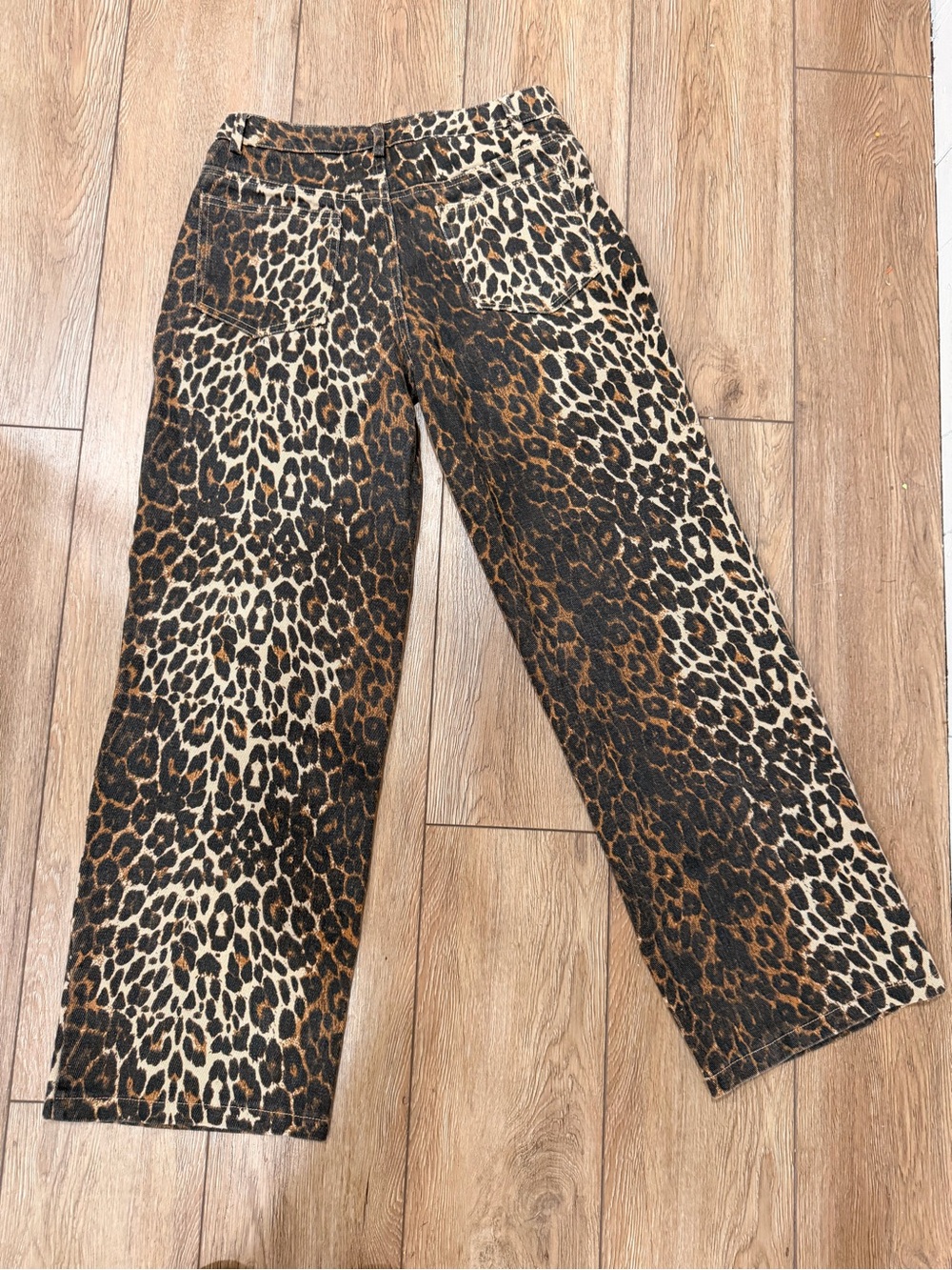 Edikted Leopard Print Wide-Leg Jeans - Brown/Black - Picture 4 of 6